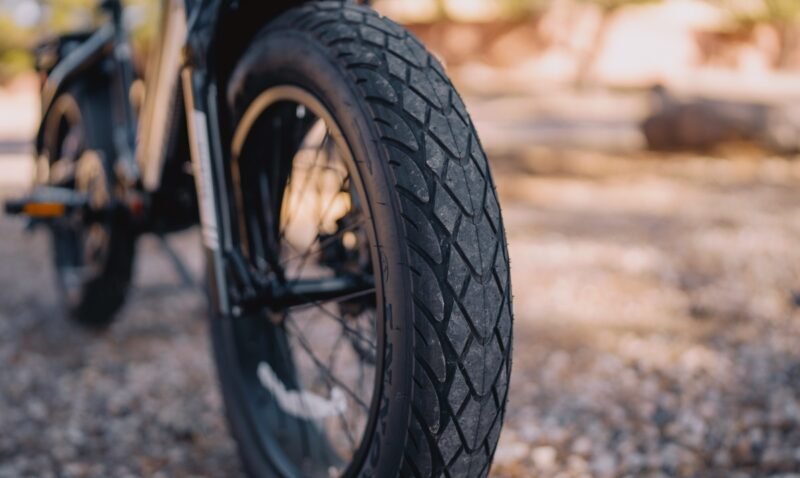 Fat tire tread pattern on the Aventon Sinch.2.5 electric bike